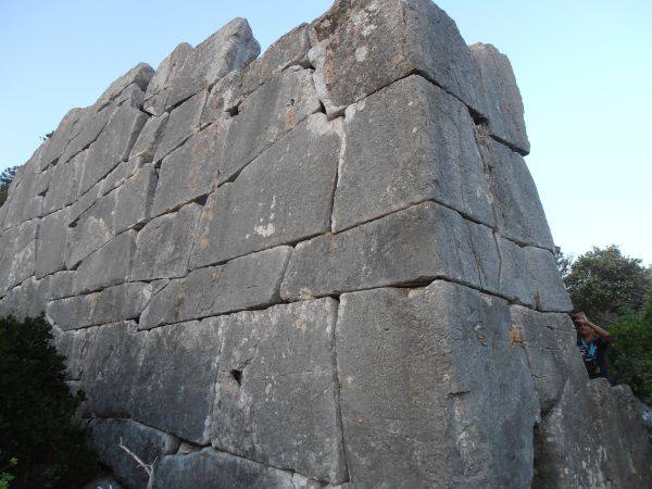 Le mura pelasgiche del Circeo